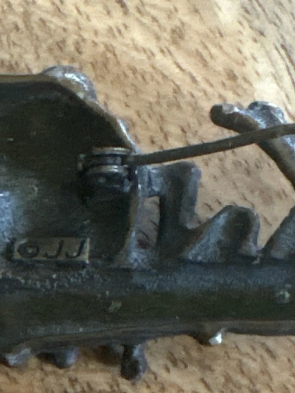 JJ Jonette Bronze Frog brooch Frogs on a log campfire whimsical jewelry